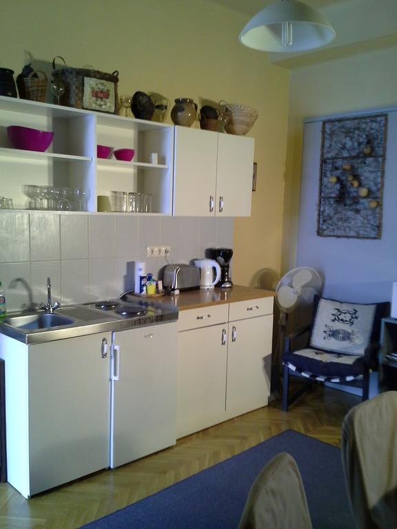 Апартаменты Levandium Apartman Мишкольц Экстерьер фото