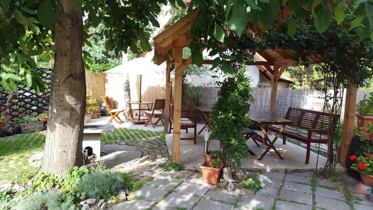 Апартаменты Levandium Apartman Мишкольц Экстерьер фото